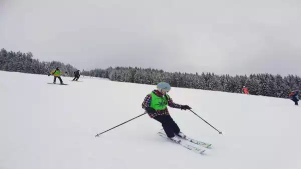 Obóz narciarski na Chopoku 2025 - Skipass w cenie!