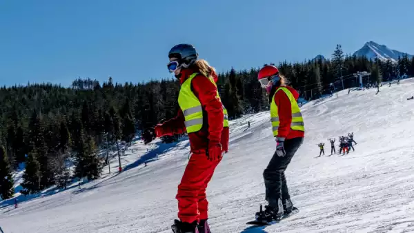 Młodzieżowy obóz narciarsko-snowboardowy