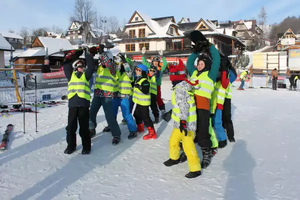 Poronin Młodzieżowy Obóz Snowboardowy dla jeżdżących